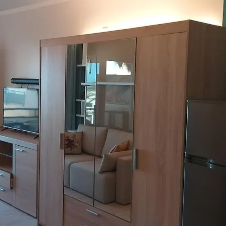 Cozy Studio With Ocean View In Los Cristianos