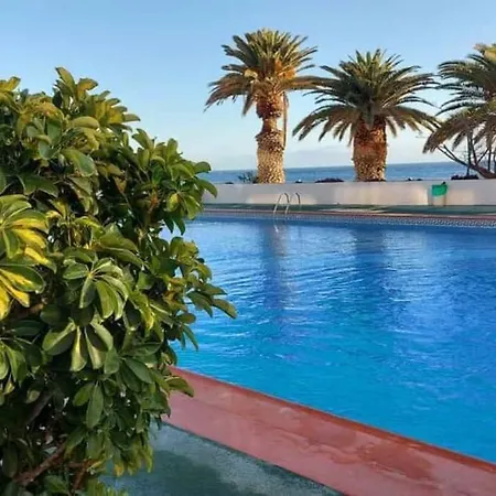 Cozy Studio With Ocean View In Los Cristianos *